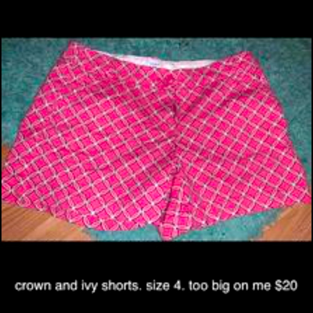 Women’s Crown & Ivy Shorts